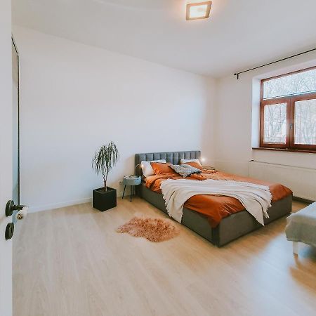 Priestranny Apartman V Centre Кошице Екстериор снимка