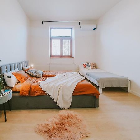 Priestranny Apartman V Centre Кошице Екстериор снимка