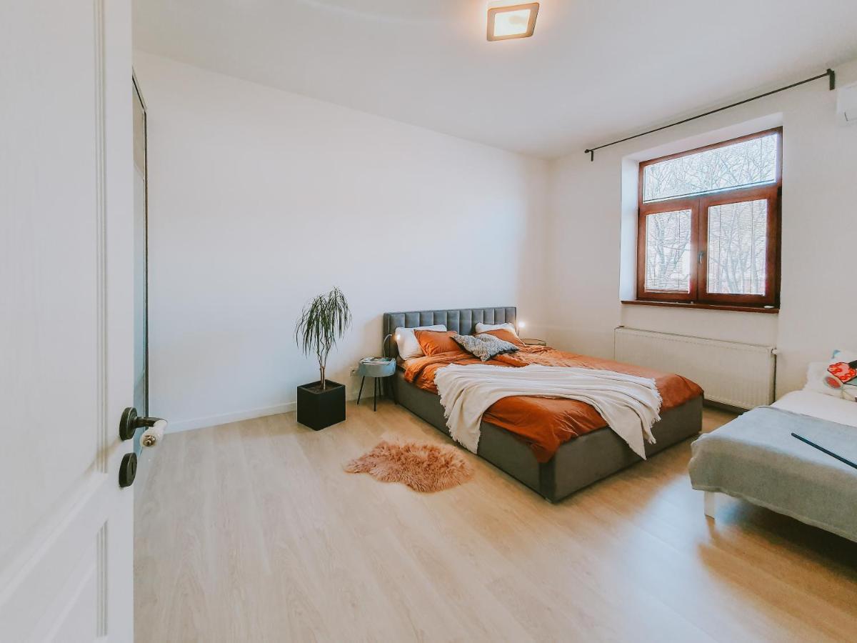 Priestranny Apartman V Centre Кошице Екстериор снимка